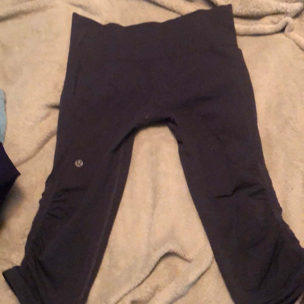 Lulu lemon capris